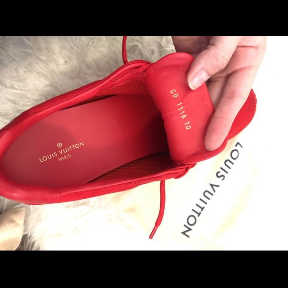 Size 12US - Picture 2 of 4